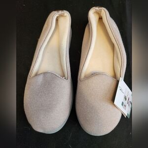 Women's Cozy Tan Slip-On Slippers